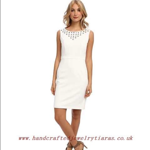 Ellen Tracy Dresses & Skirts - Ellen Tracy ivory/white dress...size 8